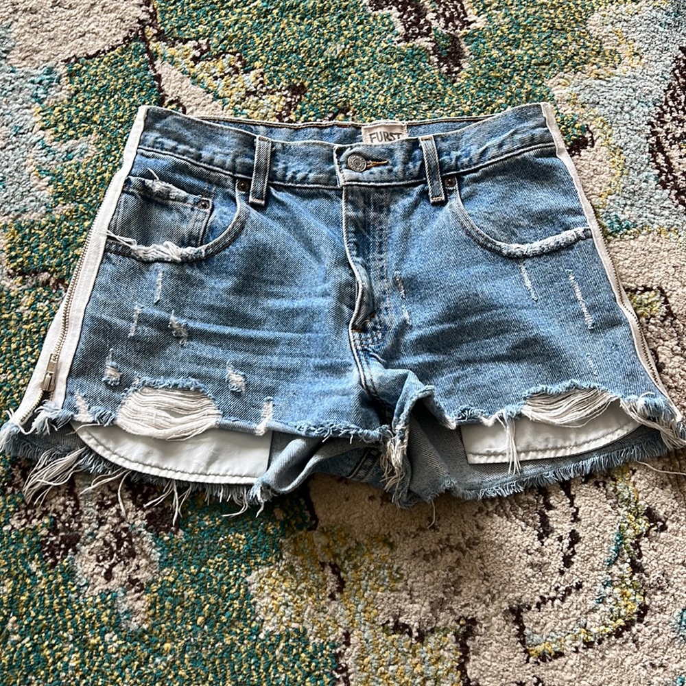 Vintage Levi’s with Zipper